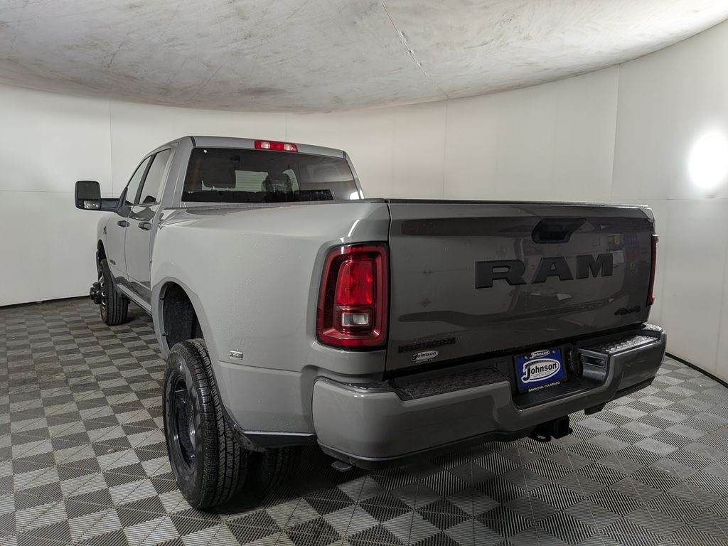 New 2026 Ram 3500 BIG HORN CREW CAB 4X4 8' BOX Pickup