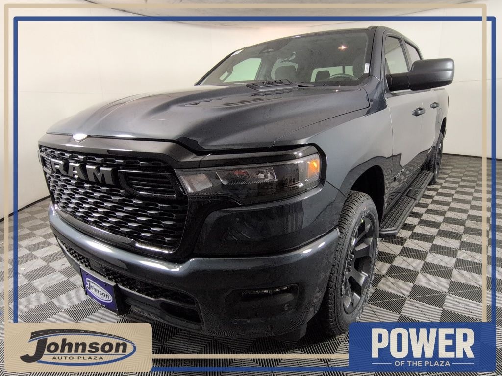 New 2026 Ram 1500 EXPRESS CREW CAB 4X4 5'7 BOX Pickup