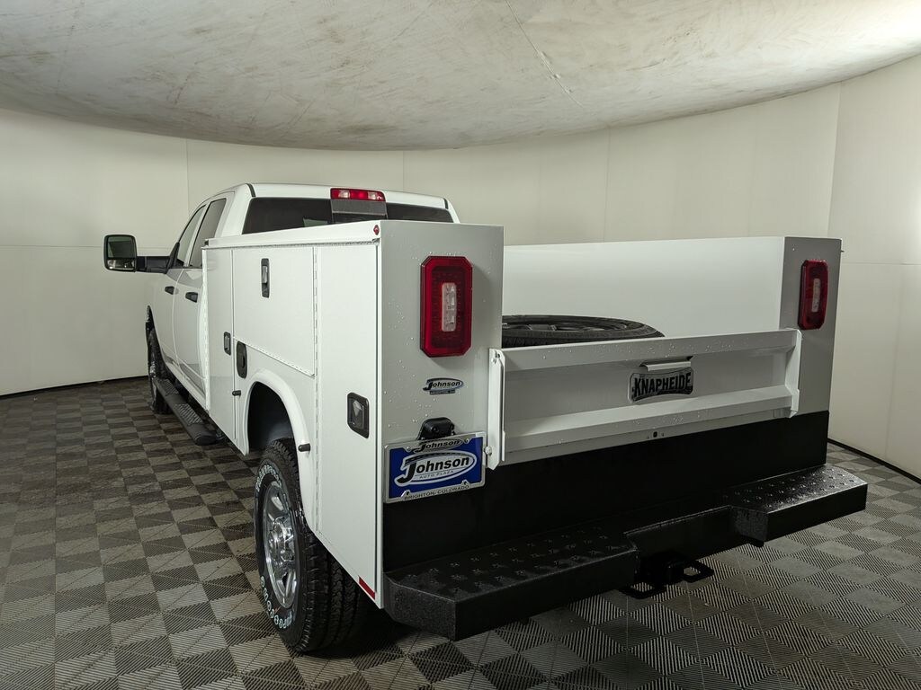 New 2026 Ram 2500 TRADESMAN CREW CAB 4X4 8' BOX Pickup