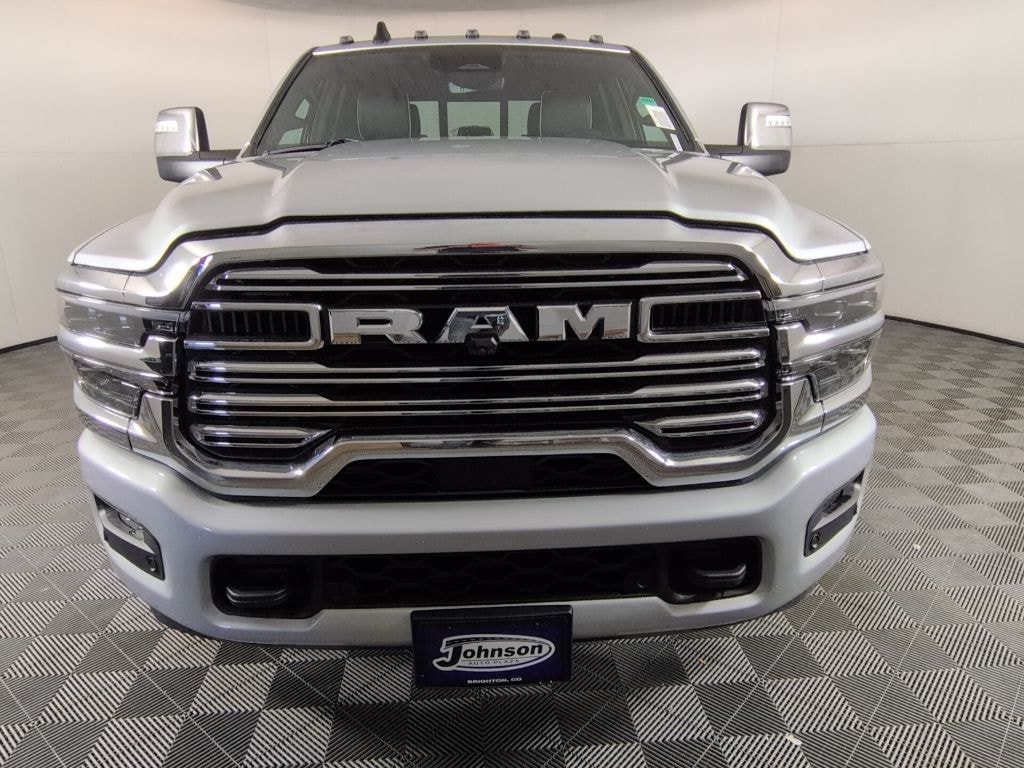 New 2026 Ram 3500 LARAMIE CREW CAB 4X4 8' BOX Pickup