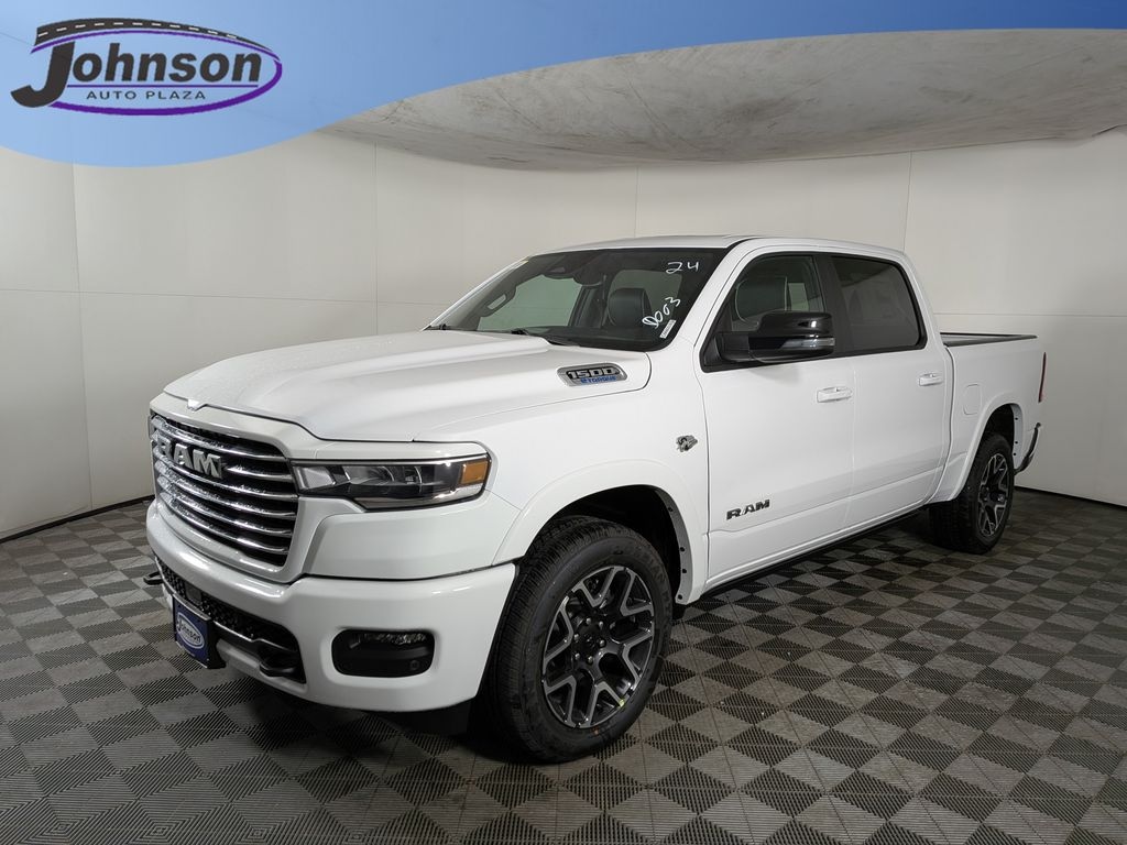 New 2026 Ram 1500 LARAMIE CREW CAB 4X4 5'7 BOX Pickup