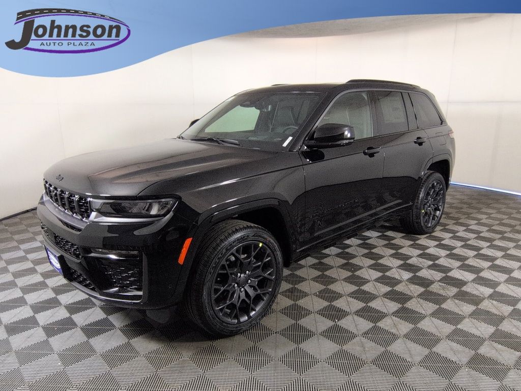 2026 Jeep Grand Cherokee Summit 4x4's photo