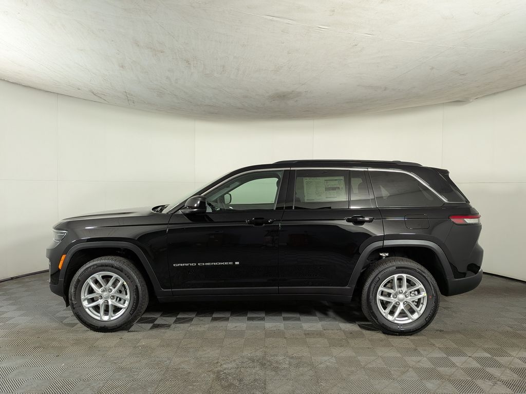New 2026 Jeep Grand Cherokee LAREDO X 4X4 Sport Utility