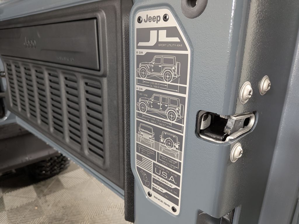 2026 Jeep Wrangler 4-Door Willys - Photo 10