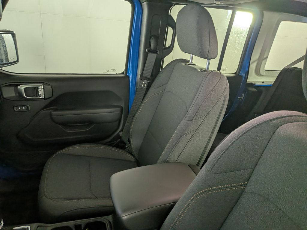 2026 Jeep Wrangler 4-Door Willys - Photo 23