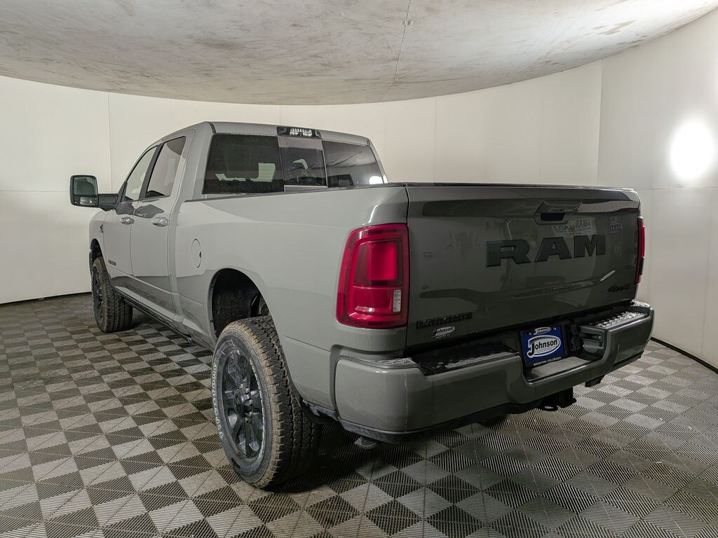 New 2026 Ram 2500 LARAMIE CREW CAB 4X4 6'4 BOX Pickup