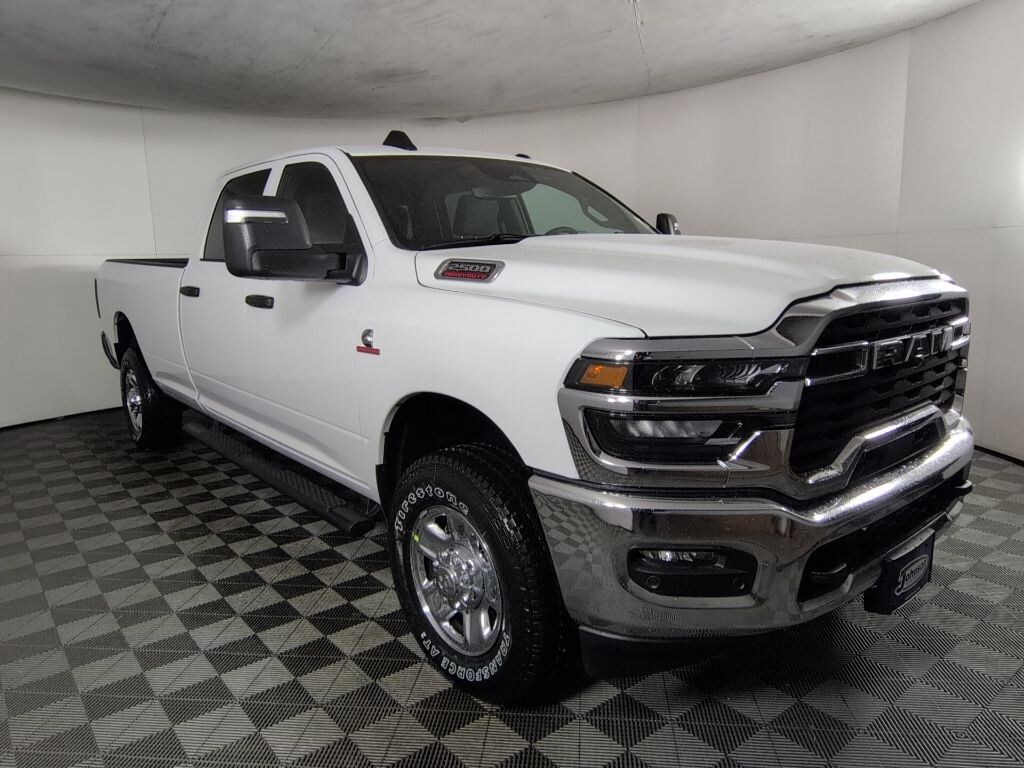 New 2026 Ram 2500 TRADESMAN CREW CAB 4X4 8' BOX Pickup