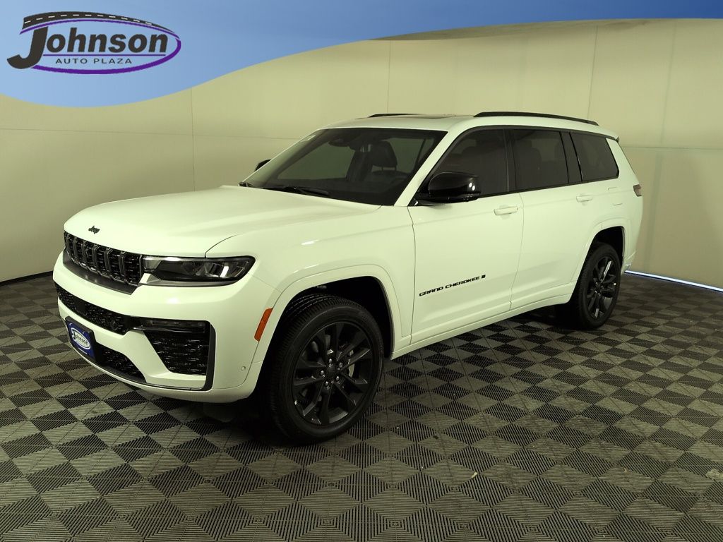 2026 Jeep Grand Cherokee L Limited Reserve 4x4's photo