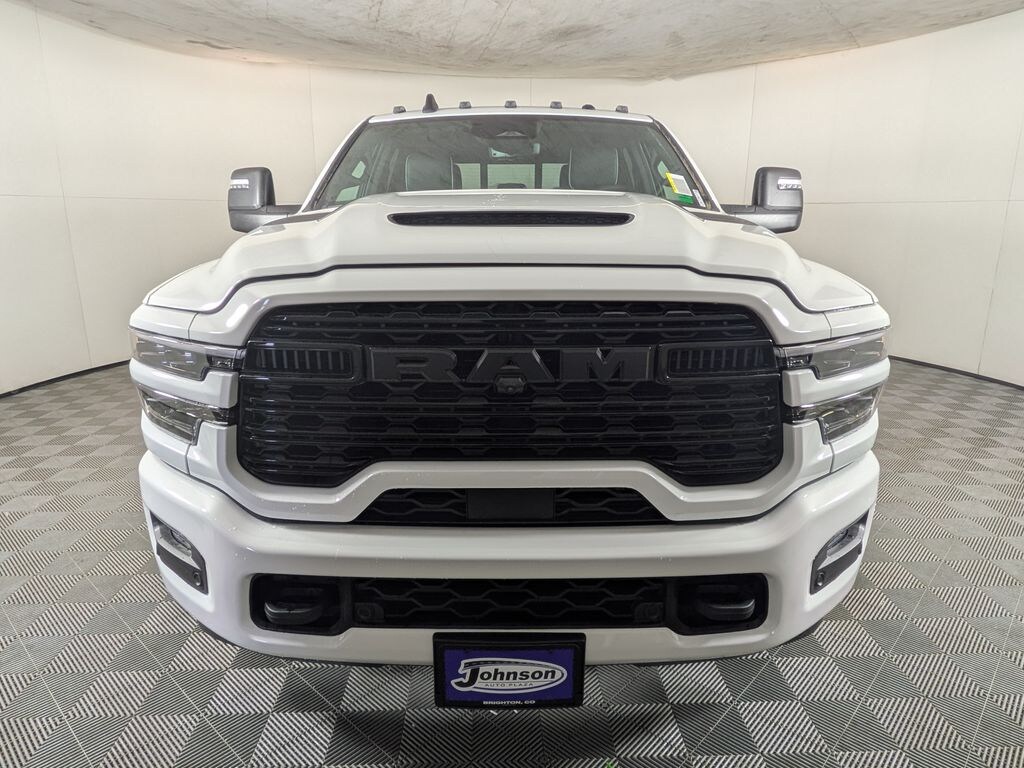 New 2026 Ram 3500 LIMITED CREW CAB 4X4 8' BOX Pickup