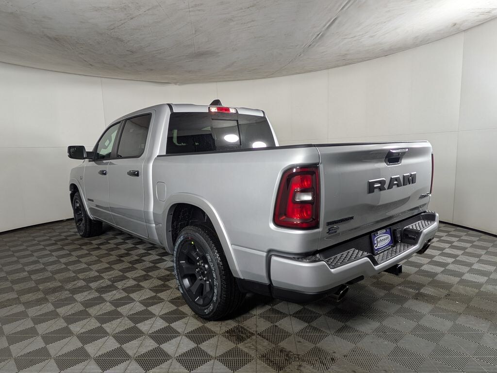 New 2026 Ram 1500 BIG HORN CREW CAB 4X4 5'7 BOX Pickup