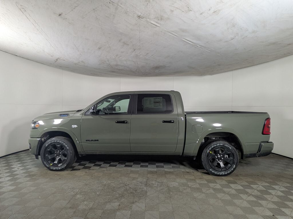 New 2026 Ram 1500 BIG HORN CREW CAB 4X4 5'7 BOX Pickup
