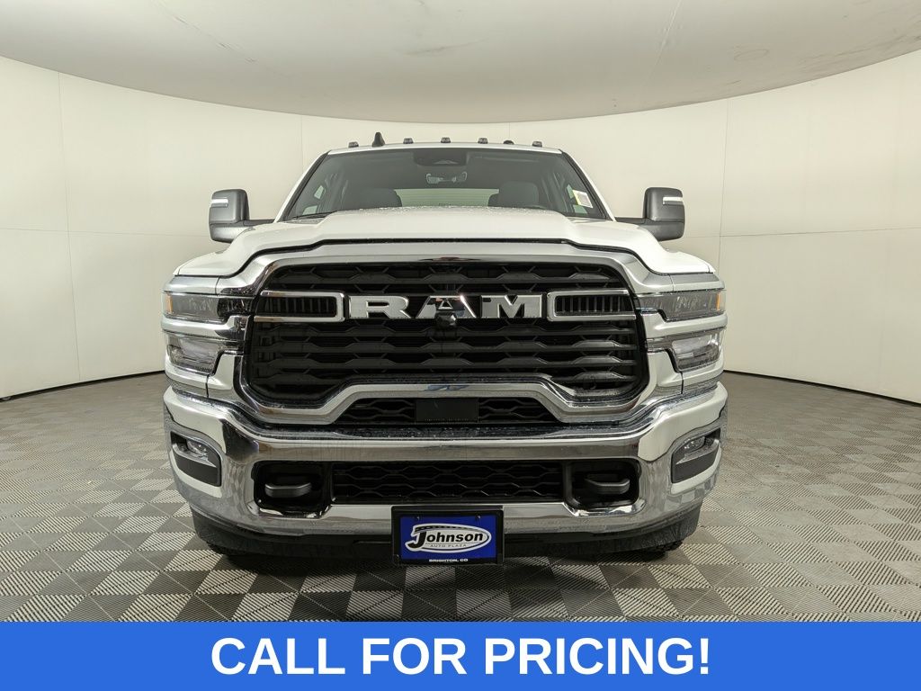 2025 Ram 3500 Tradesman photo 2