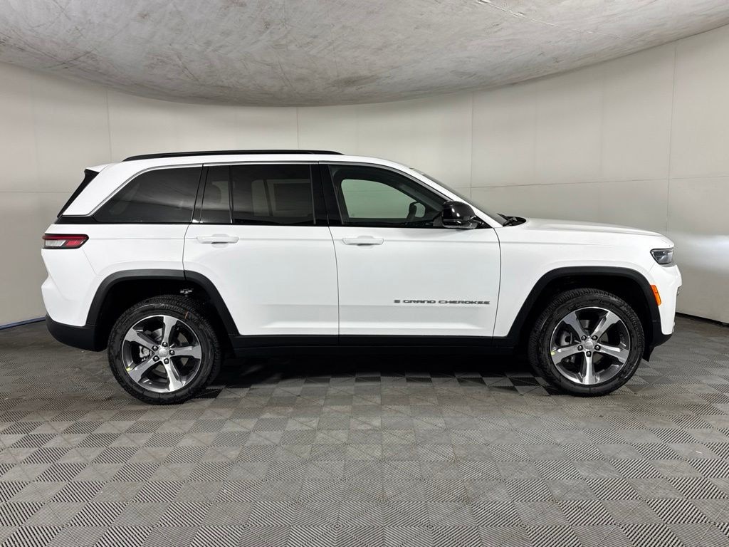 New 2026 Jeep Grand Cherokee LIMITED 4X4 Sport Utility