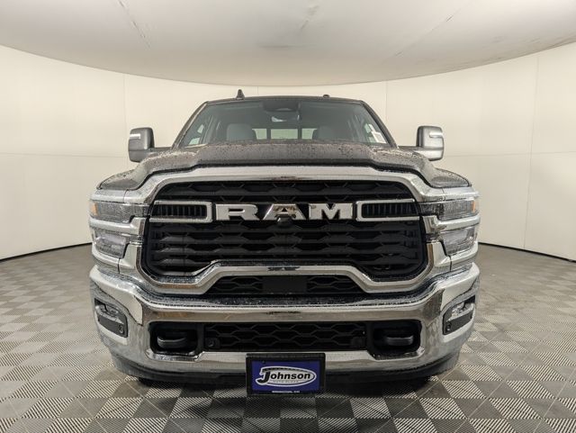 2025 Ram 2500 Tradesman photo 2