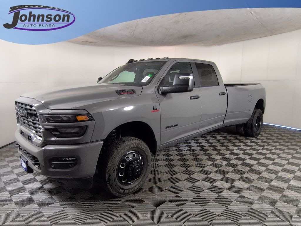New 2026 Ram 3500 BIG HORN CREW CAB 4X4 8' BOX Pickup