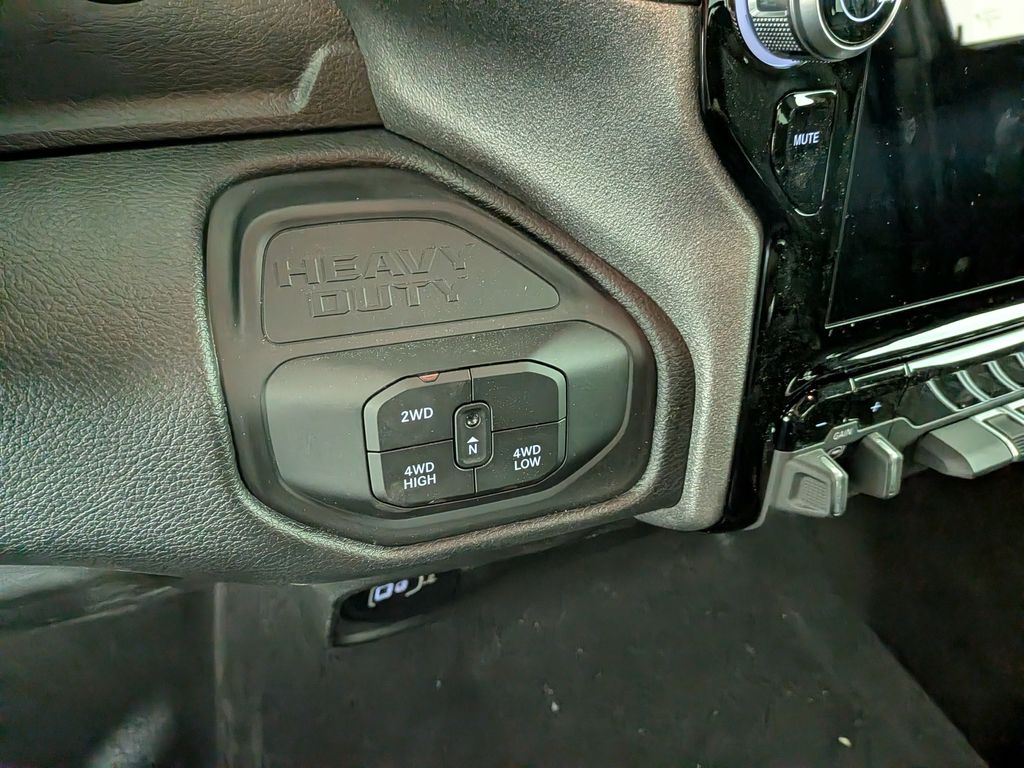 2026 RAM 2500 Tradesman/Black Express - Photo 20