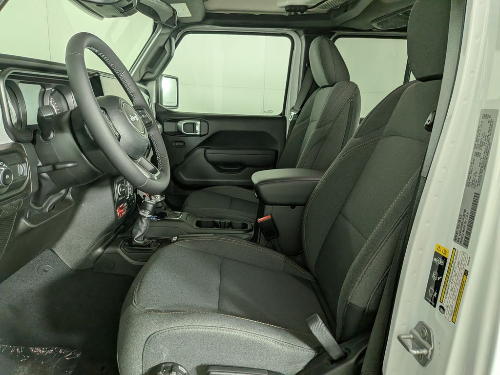 2026 Jeep Wrangler 4-Door Willys - Photo 15