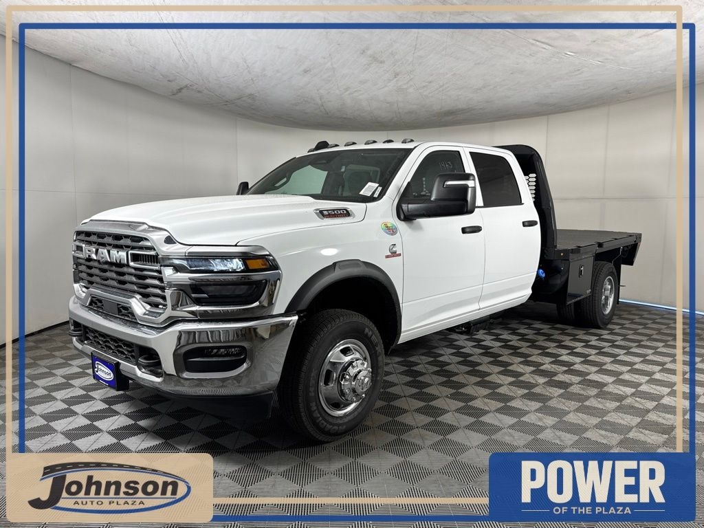 New 2026 Ram 3500 Chassis Cab TRADESMAN CREW CAB CHASSIS 4X4 60' CA Pickup