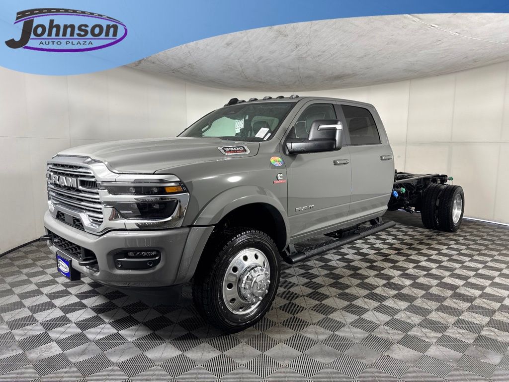 2026 RAM 5500 Big Horn 4X4 Crew Cab DRW 197" WB's photo