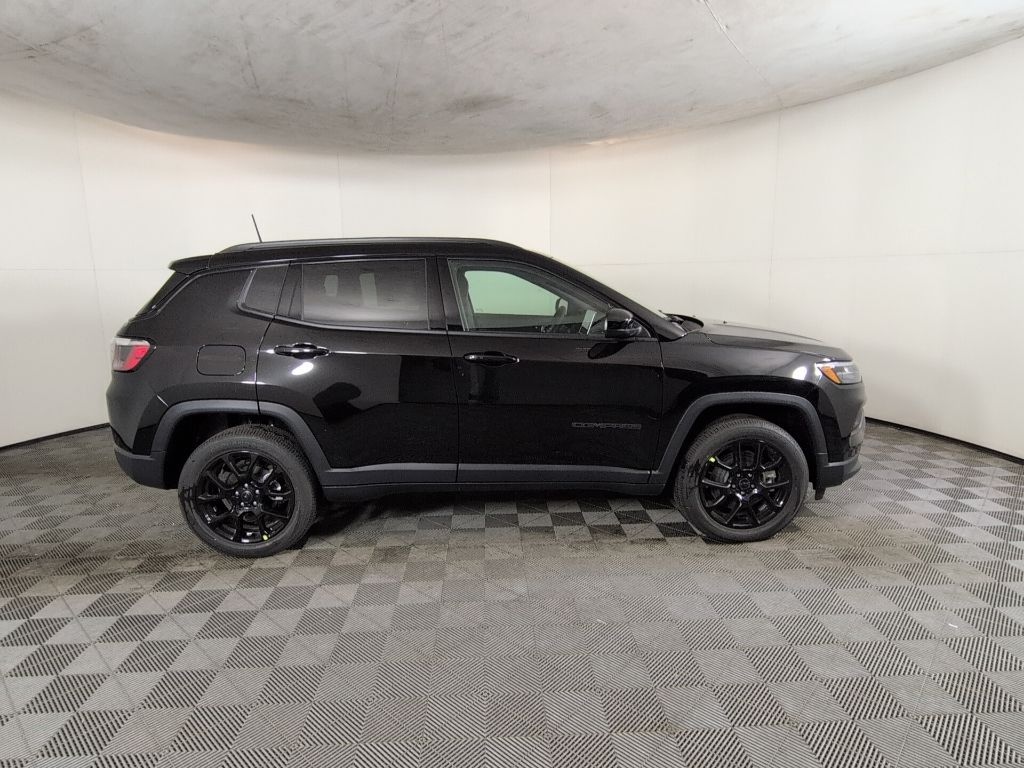 New 2026 Jeep Compass LATITUDE ALTITUDE 4X4 Sport Utility