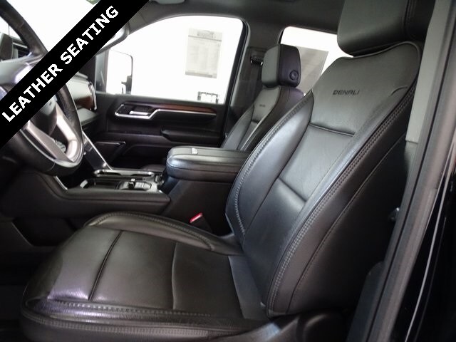 2024 Gmc Sierra 3500 HD Denali photo 2