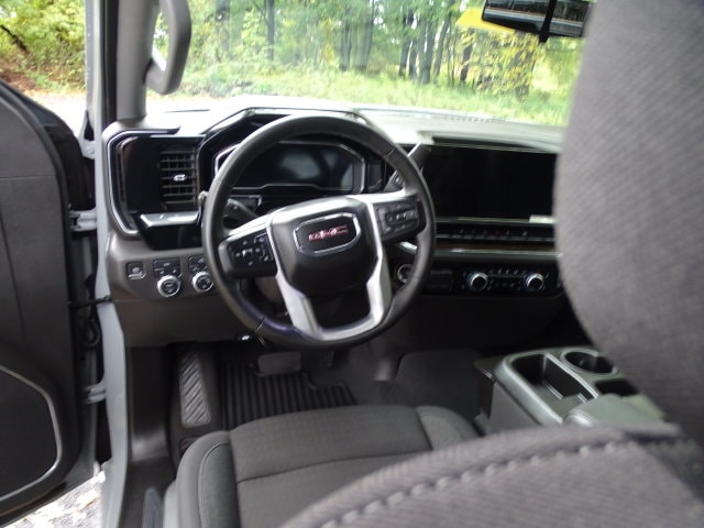 2024 GMC Sierra 1500 SLE - Photo 5