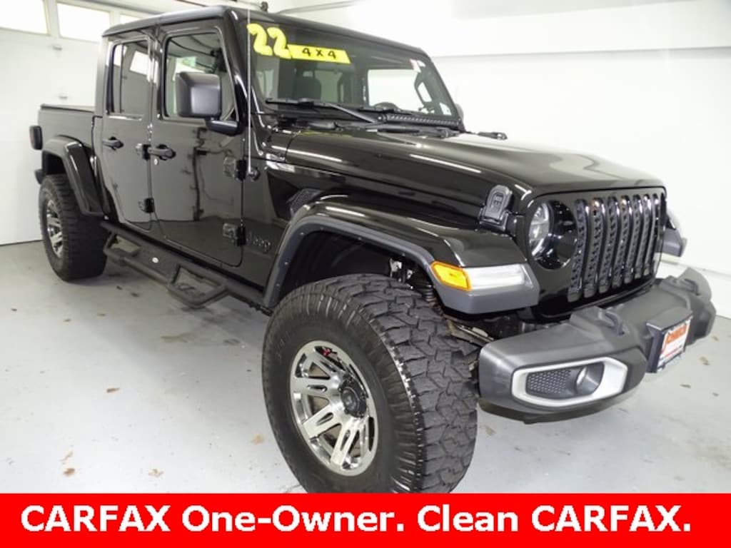 Used 2022 Jeep Gladiator Sport Truck