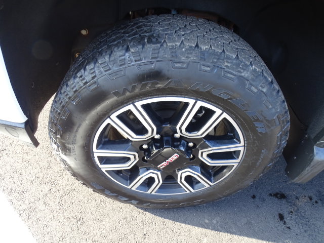 2022 GMC Sierra 2500HD AT4 - Photo 30