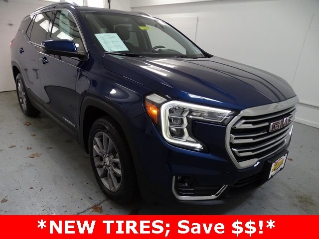 2023 GMC Terrain SLT's photo