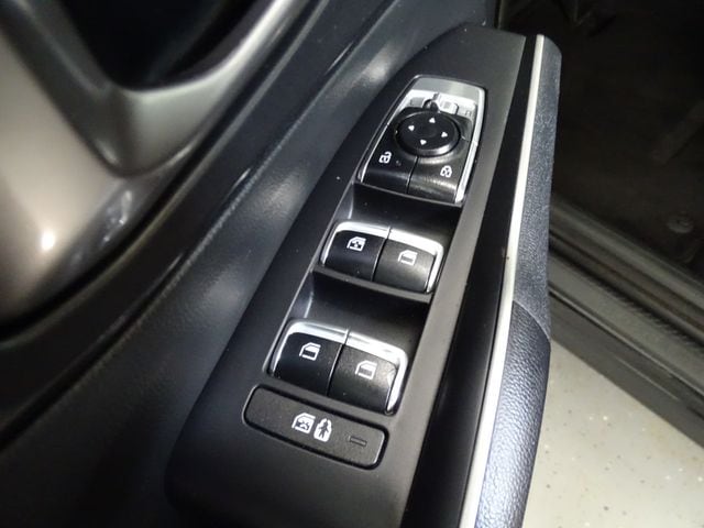 2025 Kia Sorento S - Photo 10