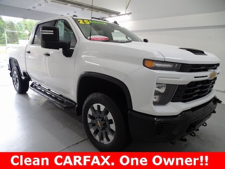 2025 Chevrolet Silverado 2500HD Custom Truck