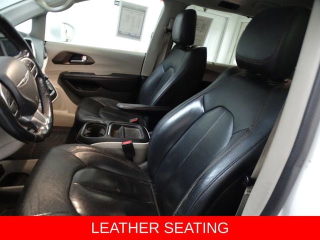 Used 2019 Chrysler Pacifica Touring L with VIN 2C4RC1BG7KR626054 for sale in Mount Olive, NJ