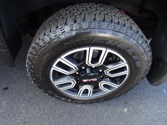 2022 GMC Sierra 2500HD AT4 - Photo 31