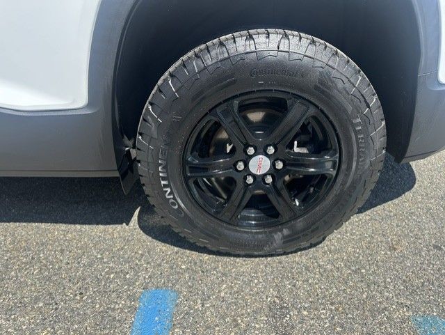 2023 GMC Acadia AT4 - Photo 10