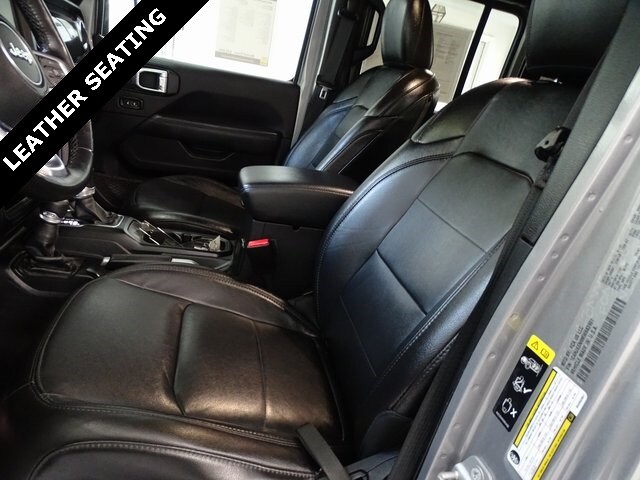 2021 Jeep Wrangler Unlimited Sahara Altitude photo 2