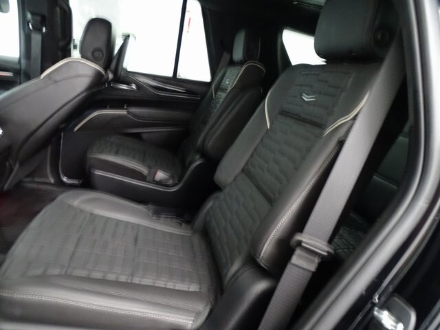 2024 Cadillac Escalade V-Series photo 4