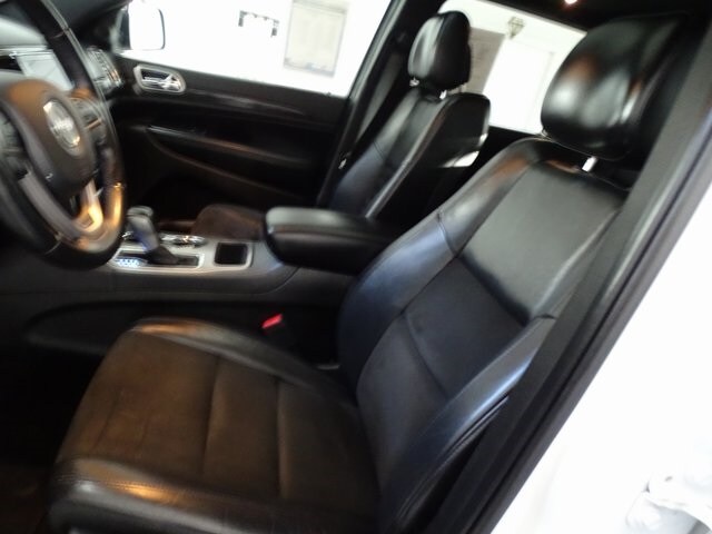 2019 Jeep Grand Cherokee Altitude photo 2