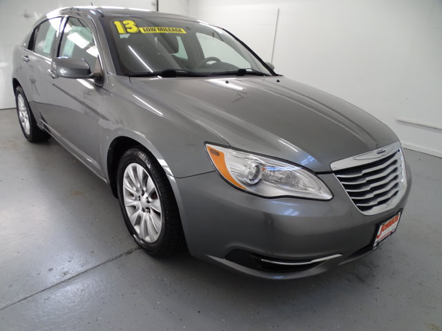 Used 2013 Chrysler 200 LX with VIN 1C3CCBAG0DN726952 for sale in Mount Olive, NJ