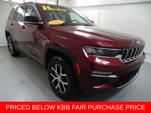 Velvet Red Pearlcoat 2025 Jeep Grand Cherokee SUV / Crossover Four-Wheel Drive 8-Speed Automatic