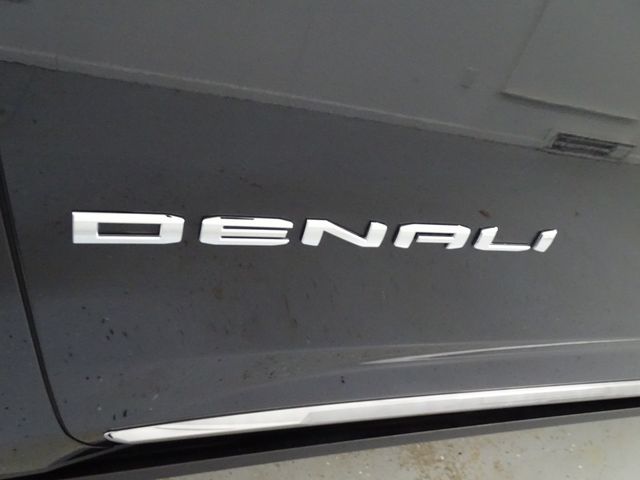 2026 GMC Yukon Denali Ultimate - Photo 27