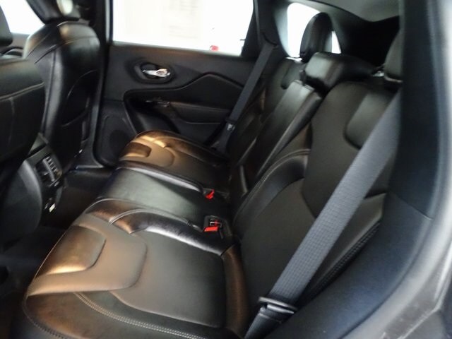 2023 Jeep Cherokee Altitude photo 4