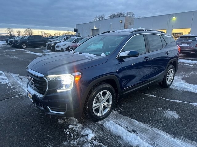 2022 GMC Terrain SLE's photo