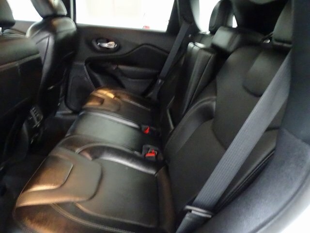2023 Jeep Cherokee Altitude photo 4