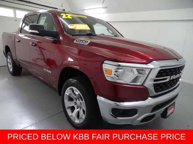 2022 RAM 1500 Big Horn/Lone Star 4x4 Crew Cab 5'7's photo