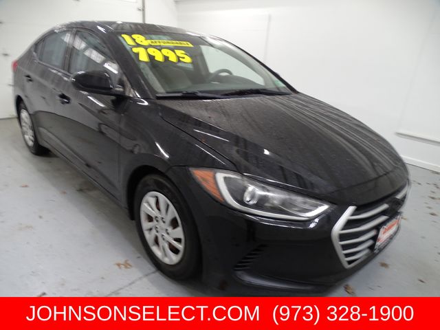 Phantom Black 2018 Hyundai Elantra SE FWD Sedan Front-Wheel Drive 6-Speed Automatic