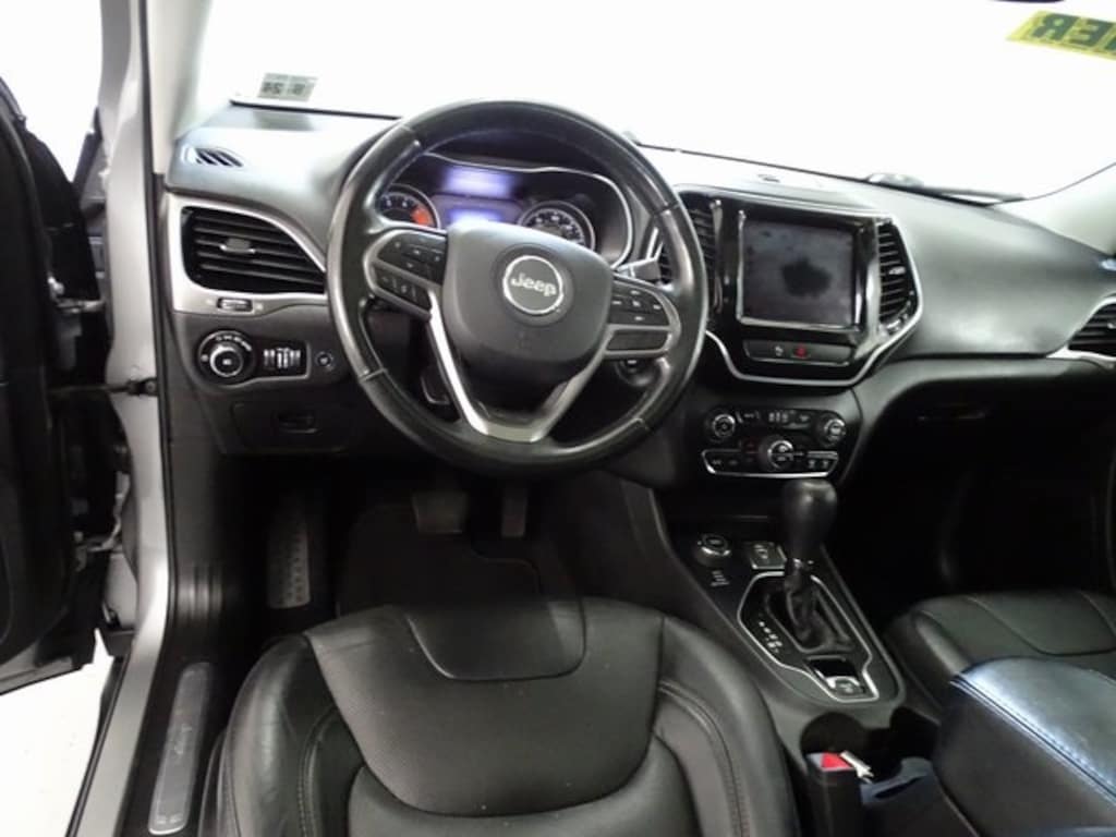 Used 2019 Jeep Cherokee Limited SUV