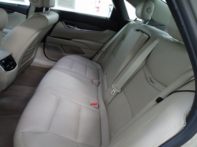 2014 Cadillac XTS Base photo 2