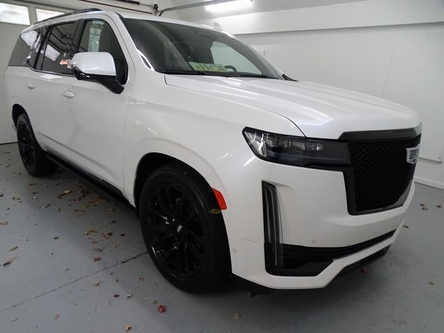 2022 Cadillac Escalade Sport's photo