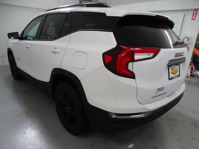 2024 GMC Terrain AT4 - Photo 18