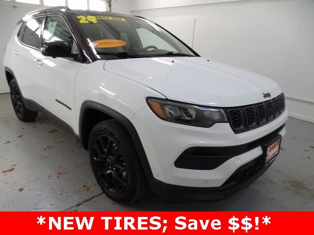 2024 Jeep Compass Latitude's photo